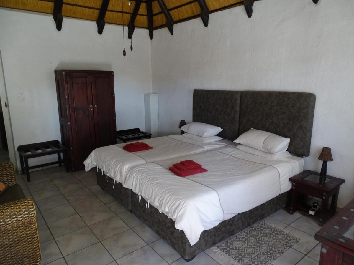 Otjohotozu Guestfarm Hotel Omaruru Exterior foto